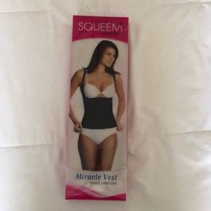 NIB Squeem Magical Miracle Vest Waist Cincher